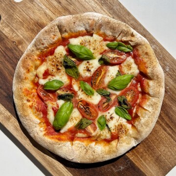 Easy stuffed crust pizza that takes less than 30 minutes.