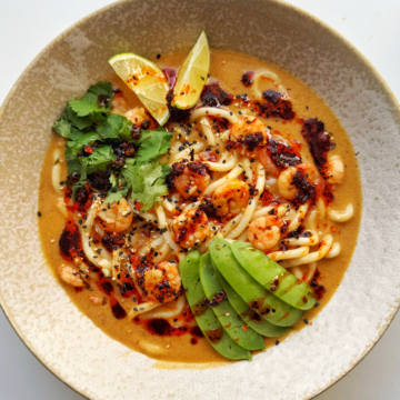 shrimp with ramen noodles